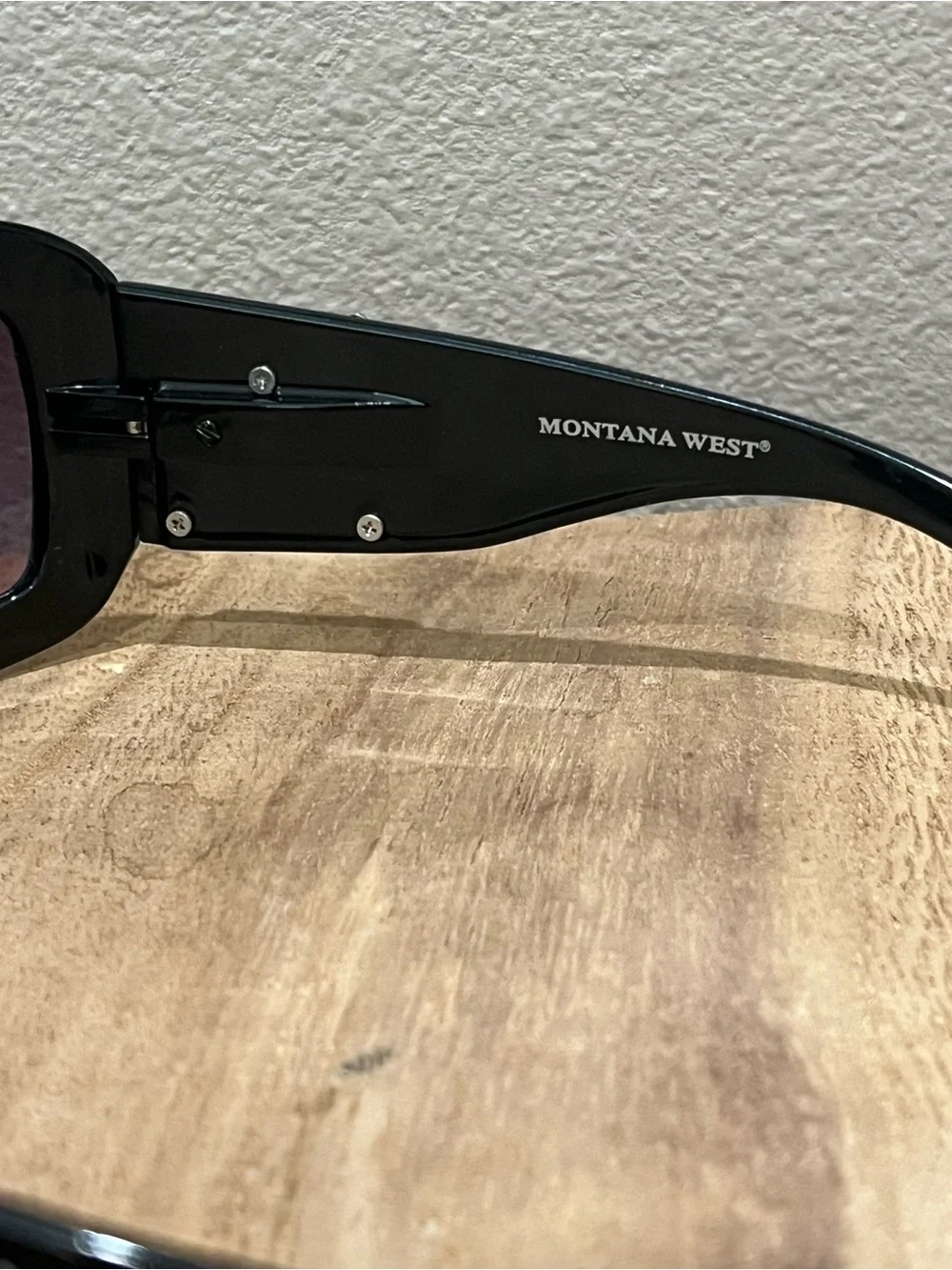 Montana West Black Crossed Pistol Rhinestone Sunglasses